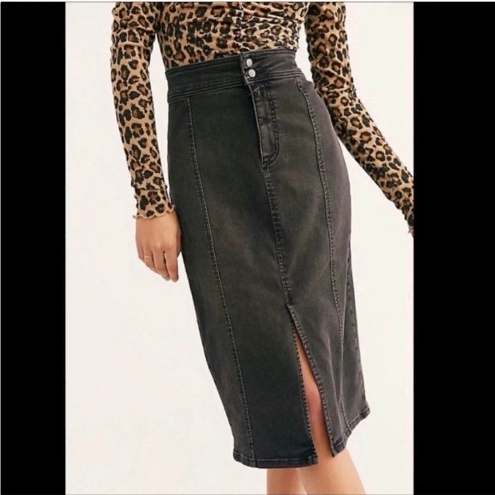 Free People We The Free Maddie Black Denim Midi Skirt Front Slit Button Fly 25